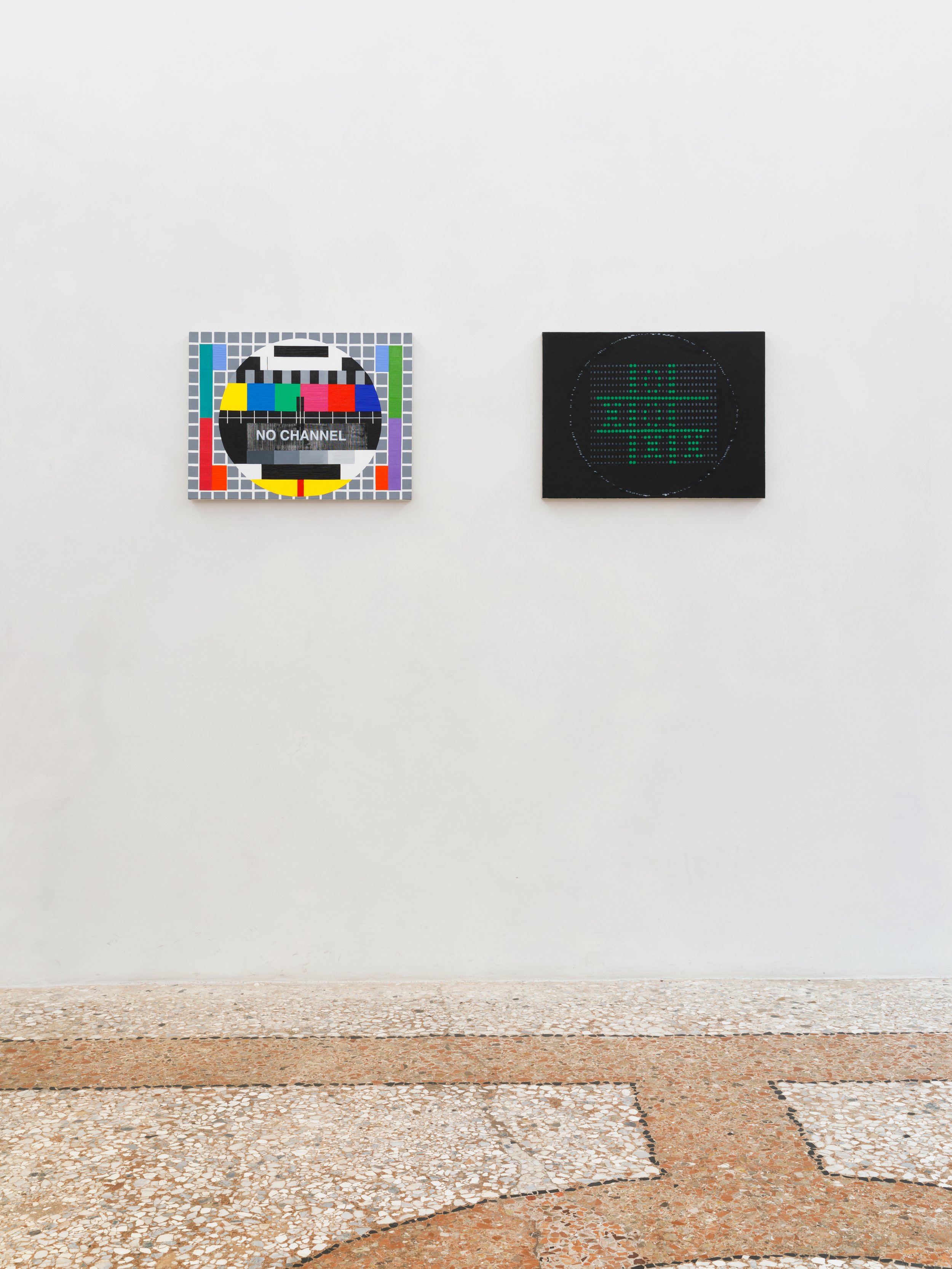 Tan Mu, OXO, 2021. Oil on linen, 46 x 61 cm.